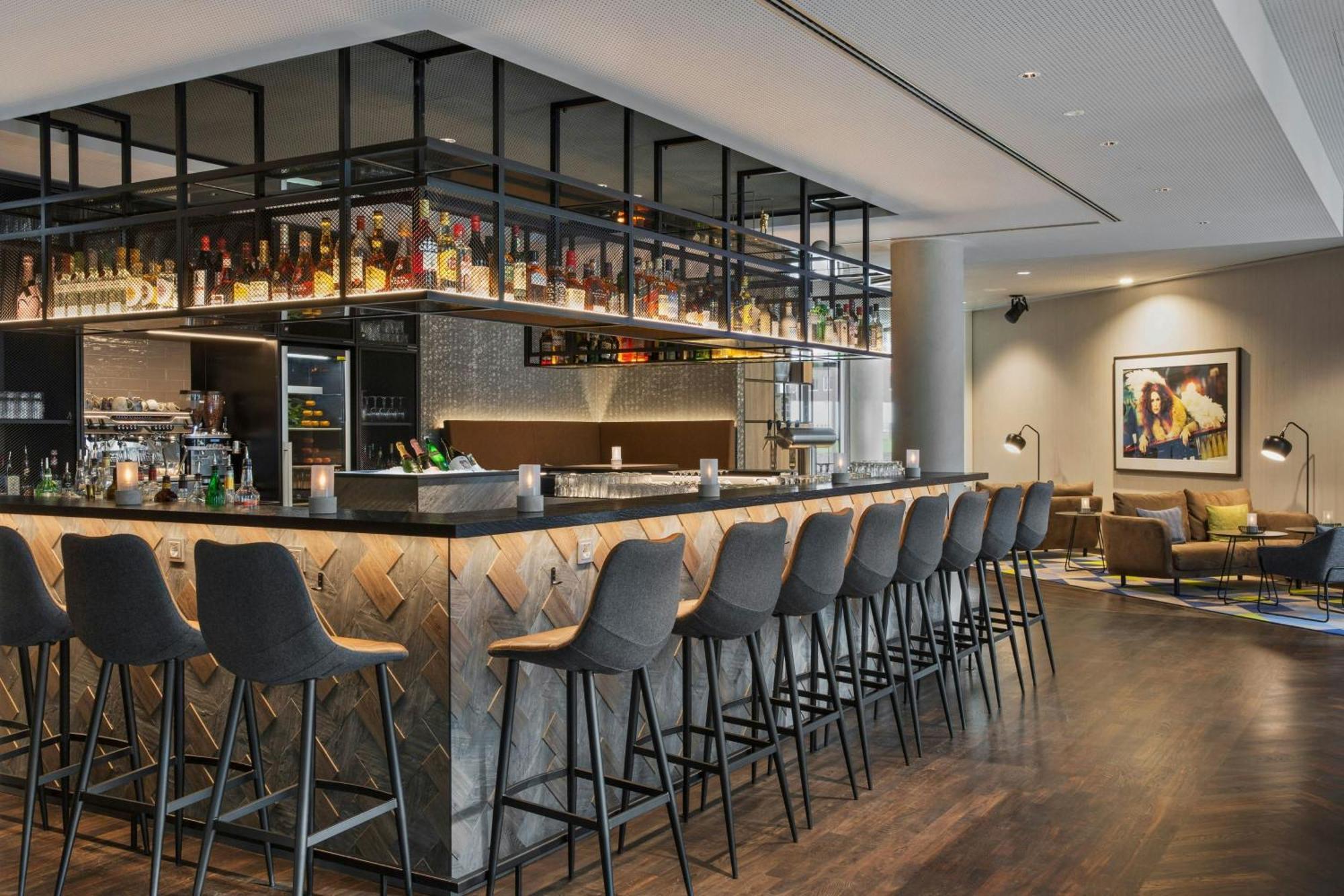 Courtyard By Marriott Hamburg City Exterior photo