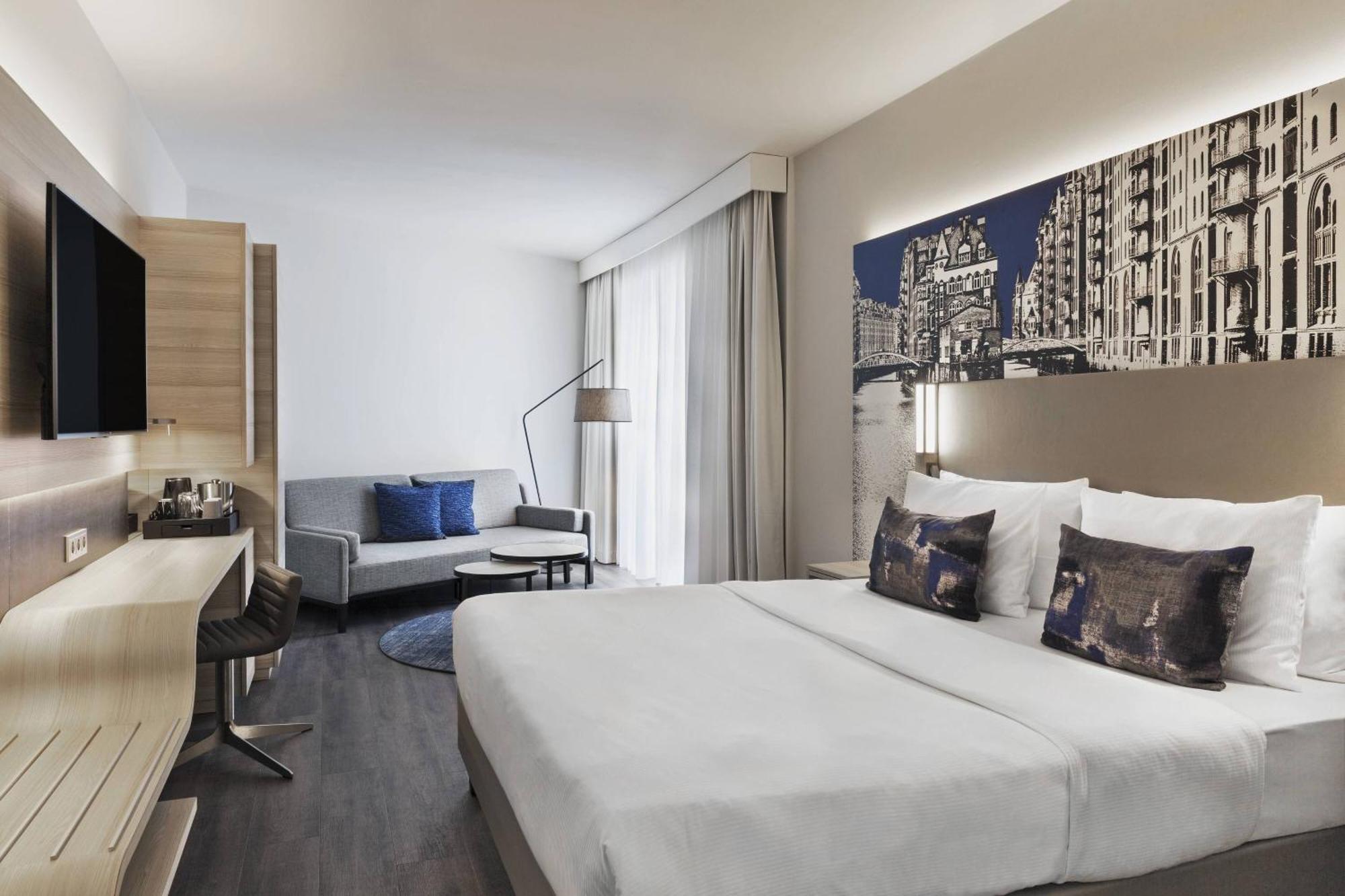 Courtyard By Marriott Hamburg City Exterior photo